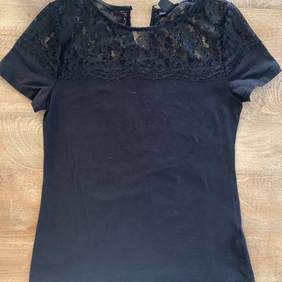 H&M Tops - Women’s H&M top